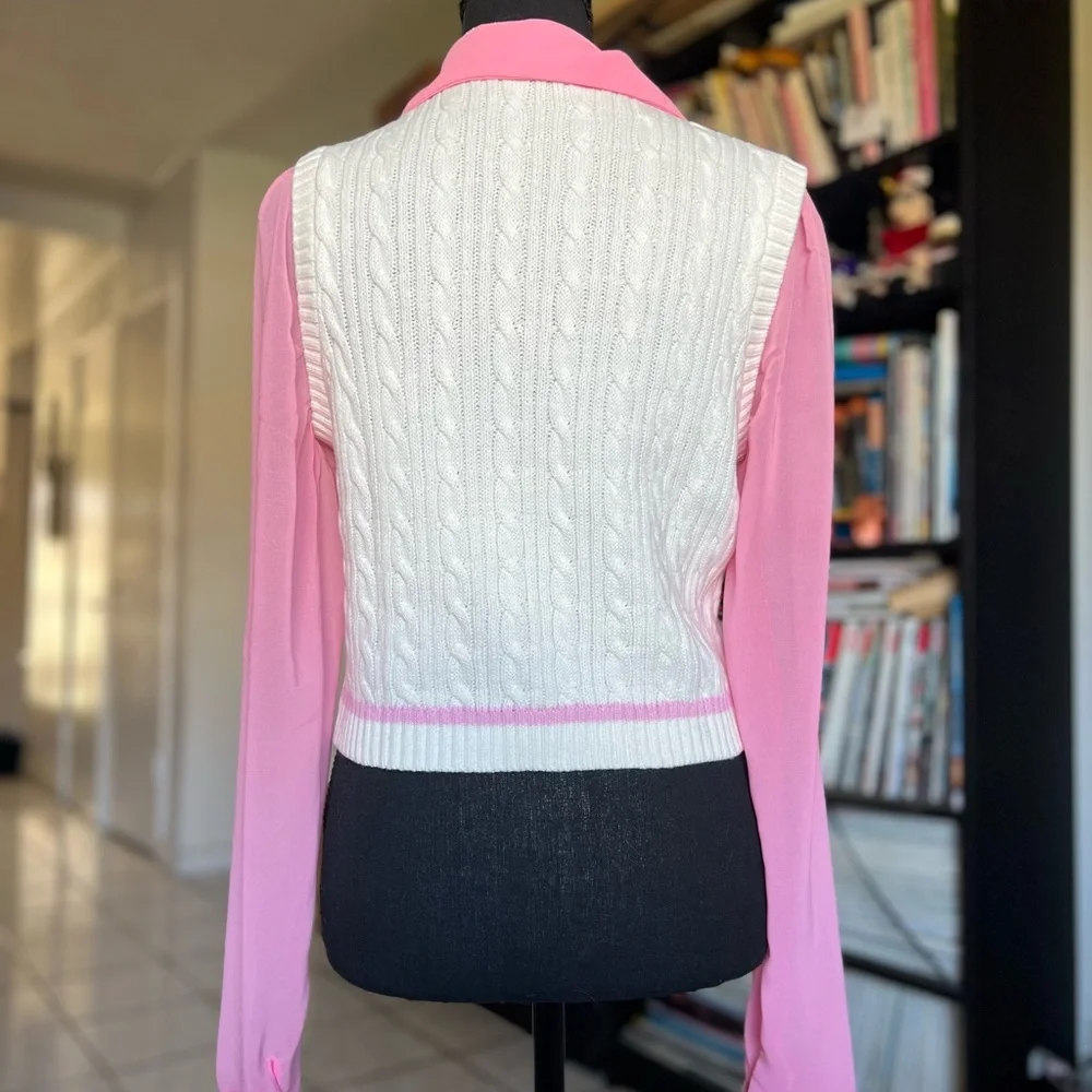 Cozy White and Pink V-Neck Sweater with Soft Knit and Classic Fit - Picture 6 of 8